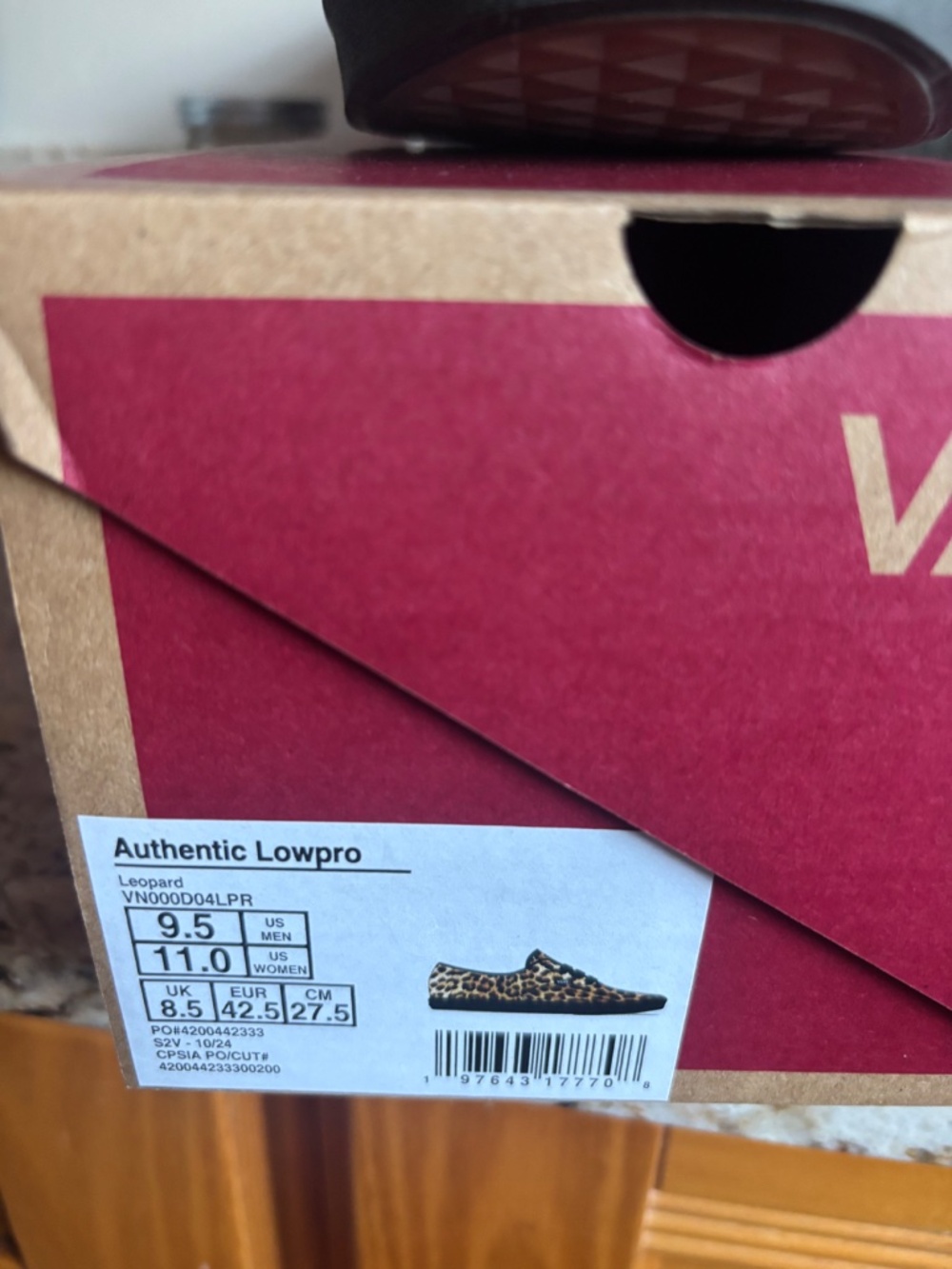 Vans - Picture 3 of 3